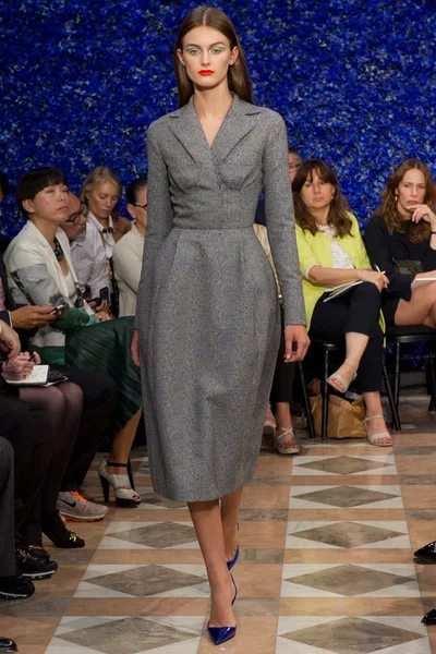 Look 35